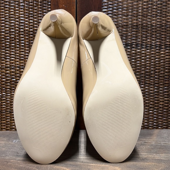Steve Madden Unityy Blush Leather Patent Heels NWOT - Picture 5 of 14